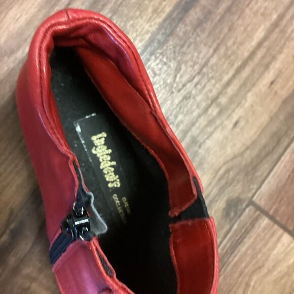 Ingledew’s Vintage Soft Italian Leather Booties in Red 41/ US8 - Picture 8 of 10